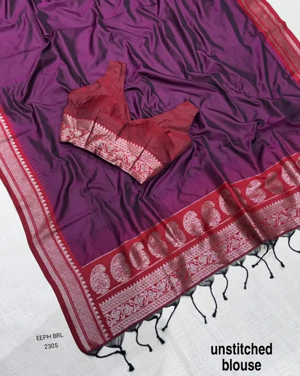 Solid Colored Soft Silk Saree with Zari Weaving Jacquard Border